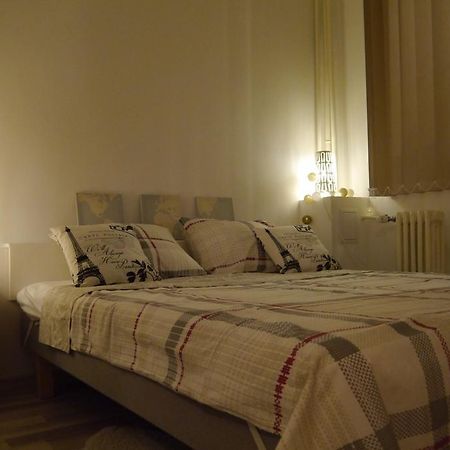 Urban Nest Dorobanti Apartment บูคาเรสต์ ภายนอก รูปภาพ