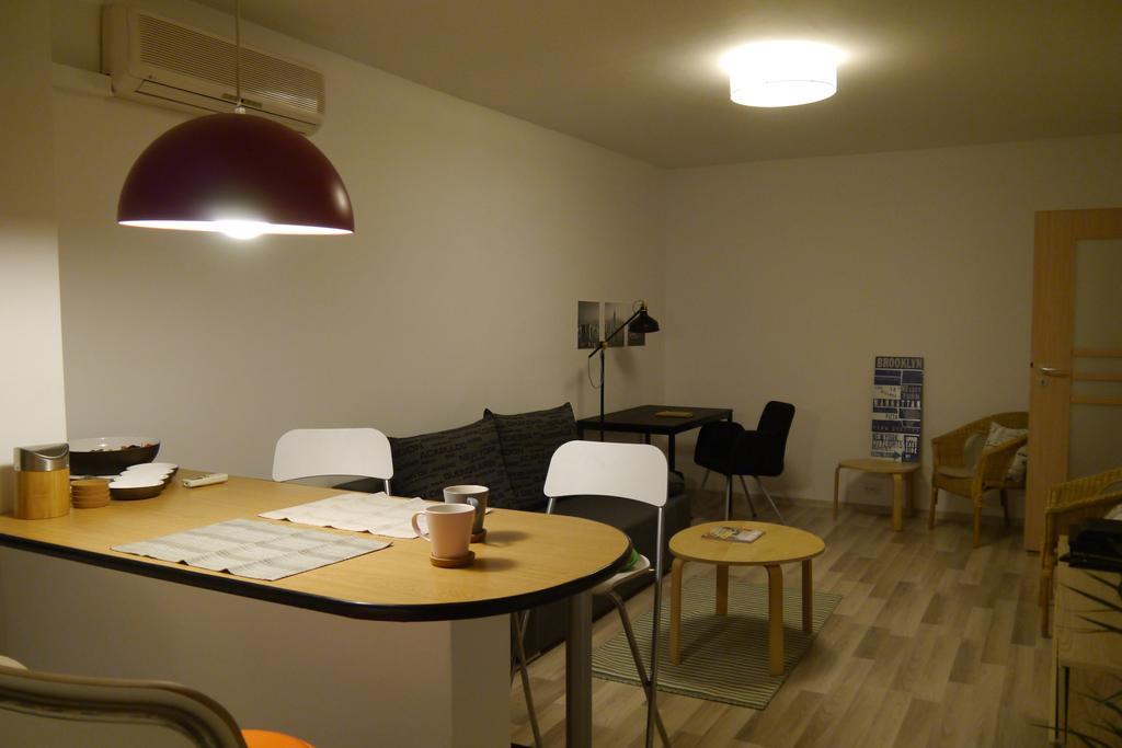 Urban Nest Dorobanti Apartment บูคาเรสต์ ภายนอก รูปภาพ